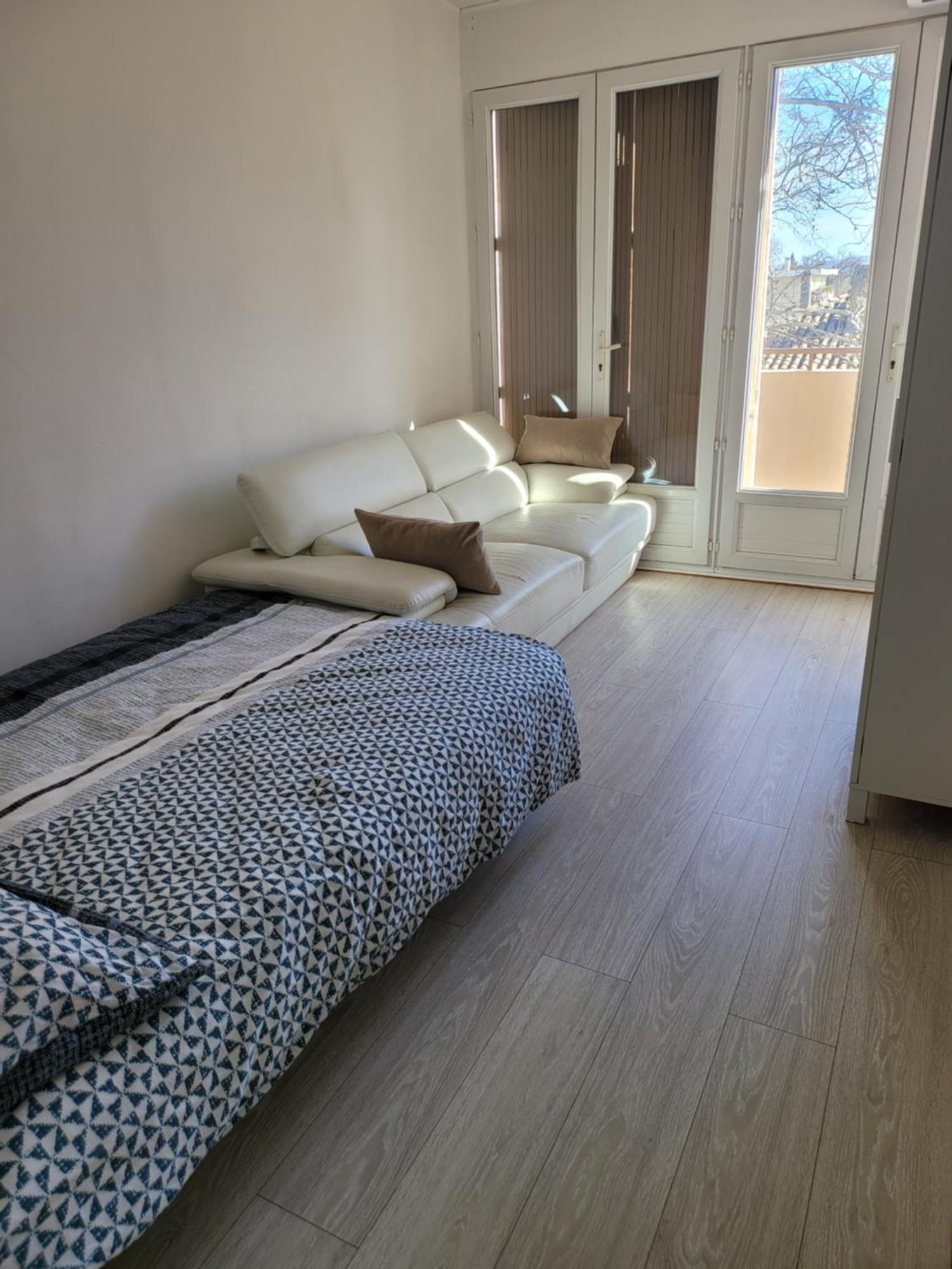 Apartamento Elegant Apparemment 60M2 Climatise Aviñón Exterior foto
